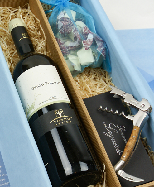 Geschenk mit Weißwein Geschenk mit Weißwein