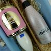 Geburtstagsgeschenk mit Sekt und Kuchen